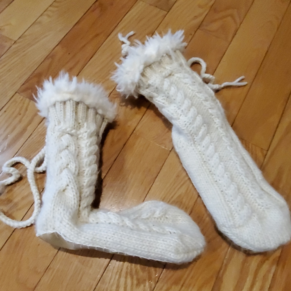 Altars State house slipper sz 9-10 worn once /#341